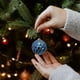 thumbnail image 4 of Bolas Navideñas de 8 Cm Pintadas con Formas Especiales para Decorar El Árbol de Navidad y Las Ventanas Del Hogar., 4 of 6