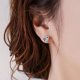 thumbnail image 4 of 1 par de aretes de plata para mujer, aretes de oro blanco con circonita cúbica, aretes con forma de corazón, joyería, regalos para niñas, aretes de amor, temperamento femenino Rojo Verde, 4 of 5