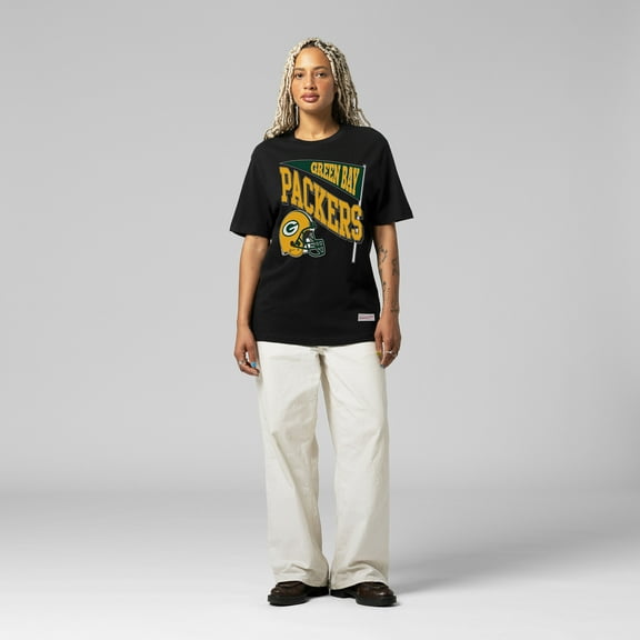 Women's Mitchell & Ness Black Green Bay Packers Team Dynamic Boyfriend T-Shirt