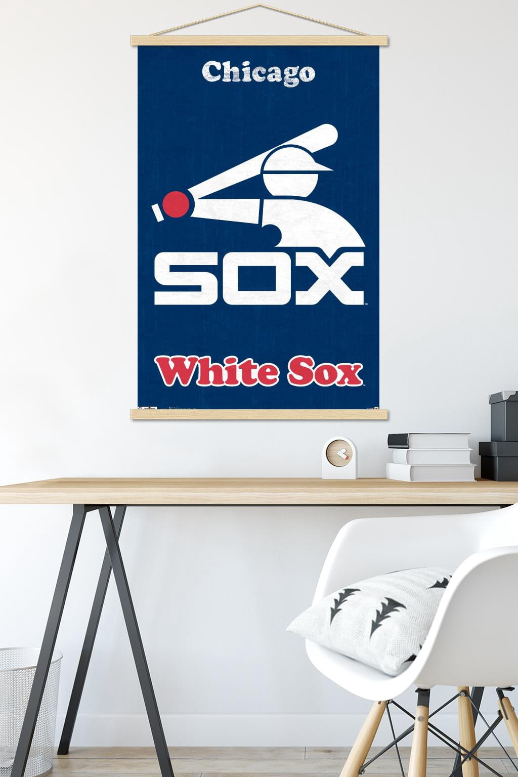 MLB Chicago White Sox - Retro Logo Wall Poster with Wooden Magnetic Frame, 22.375" x 34"