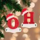 thumbnail image 3 of Colgantes acrílicos con letras de dibujos animados para árbol de Navidad, decoración de Feliz Navidad para el hogar, sombrero, A-Z, 2023, 3 of 4