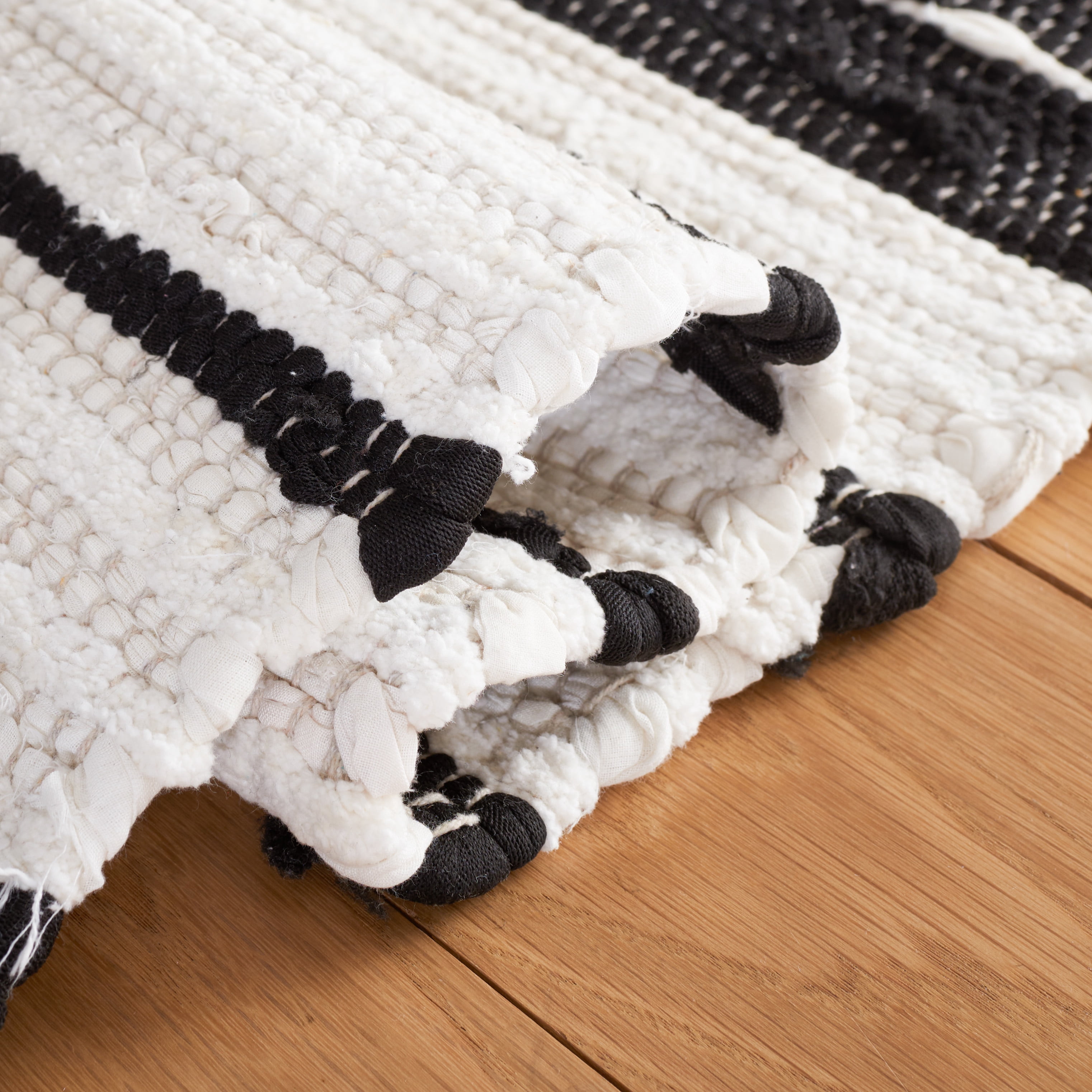 SAFAVIEH Striped Kilim Cedric Striped Cotton Runner Rug, Black/Ivory, 2'3" x 9'