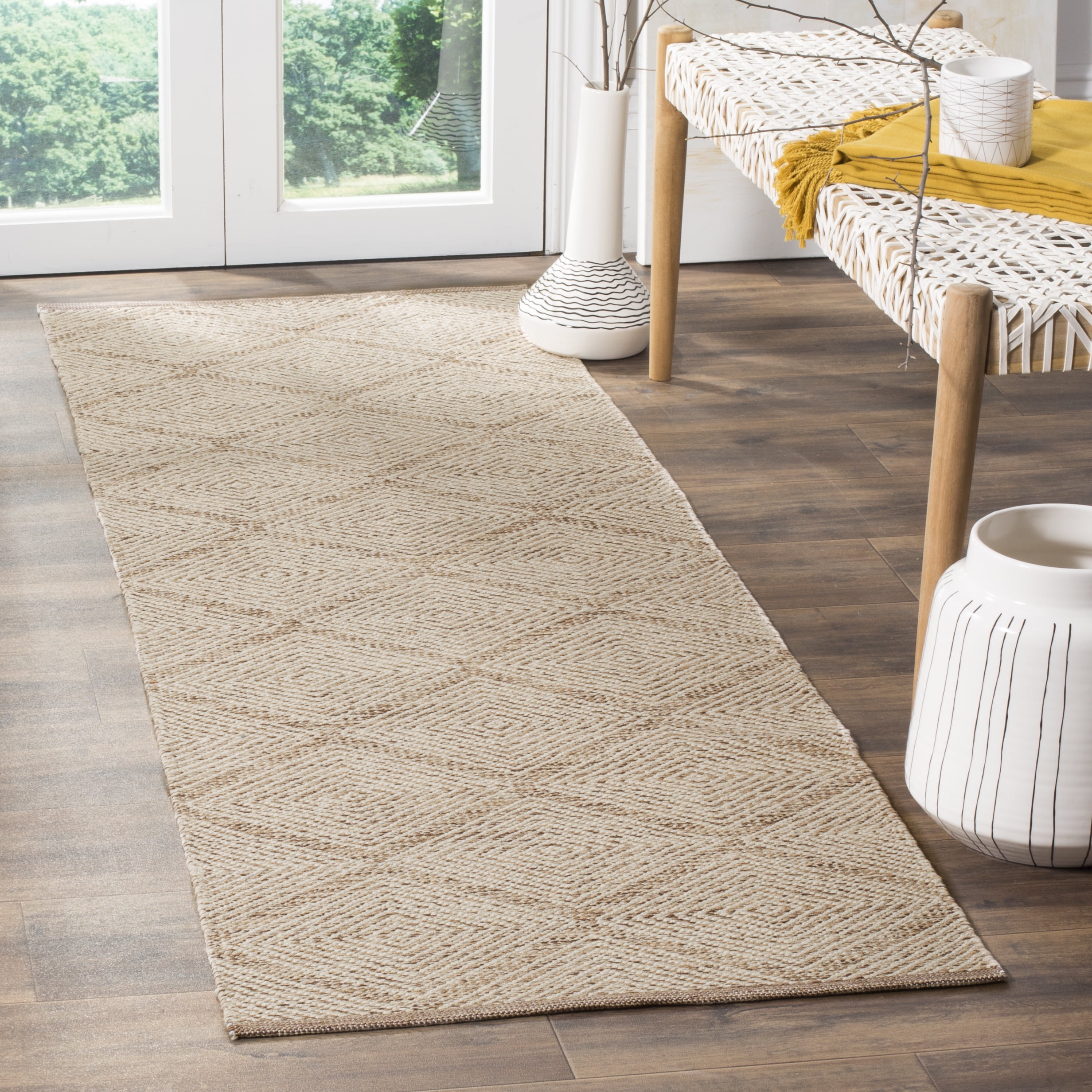 SAFAVIEH Montauk Bailey Geometric Cotton Runner Rug, Beige, 2'3" x 11'