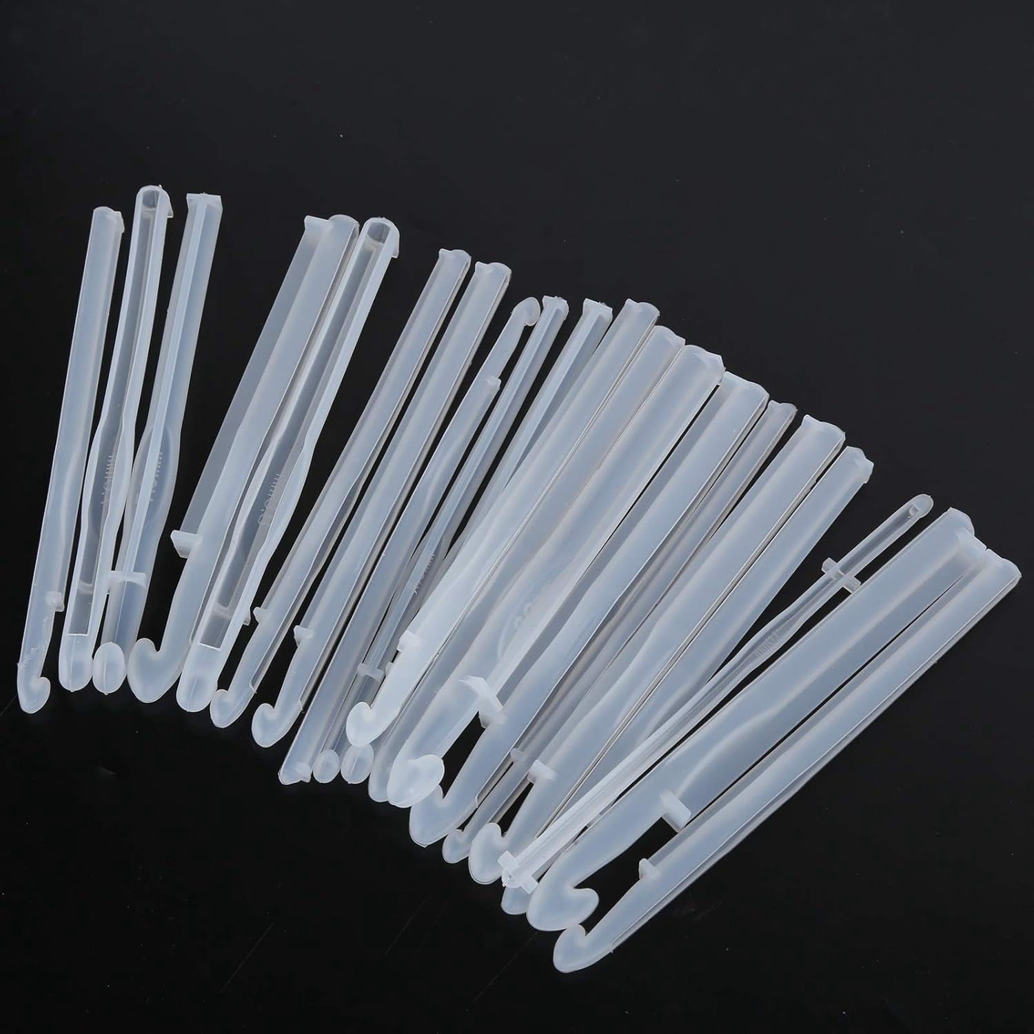 ABCISI Crochet Hooks, 20Pcs Resin Silicone Crochet Hook Set to create 3-10mm Crochet, DIY Crochet Knitting Sweaters Tools, Ideal for Yarn Crafts DIY Enthusiasts