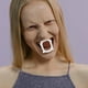 thumbnail image 5 of 10 piezas de colmillos de plástico para dentaduras postizas de cosplay, dientes aterradores para fiesta de Halloween (dientes falsos blancos), 5 of 6