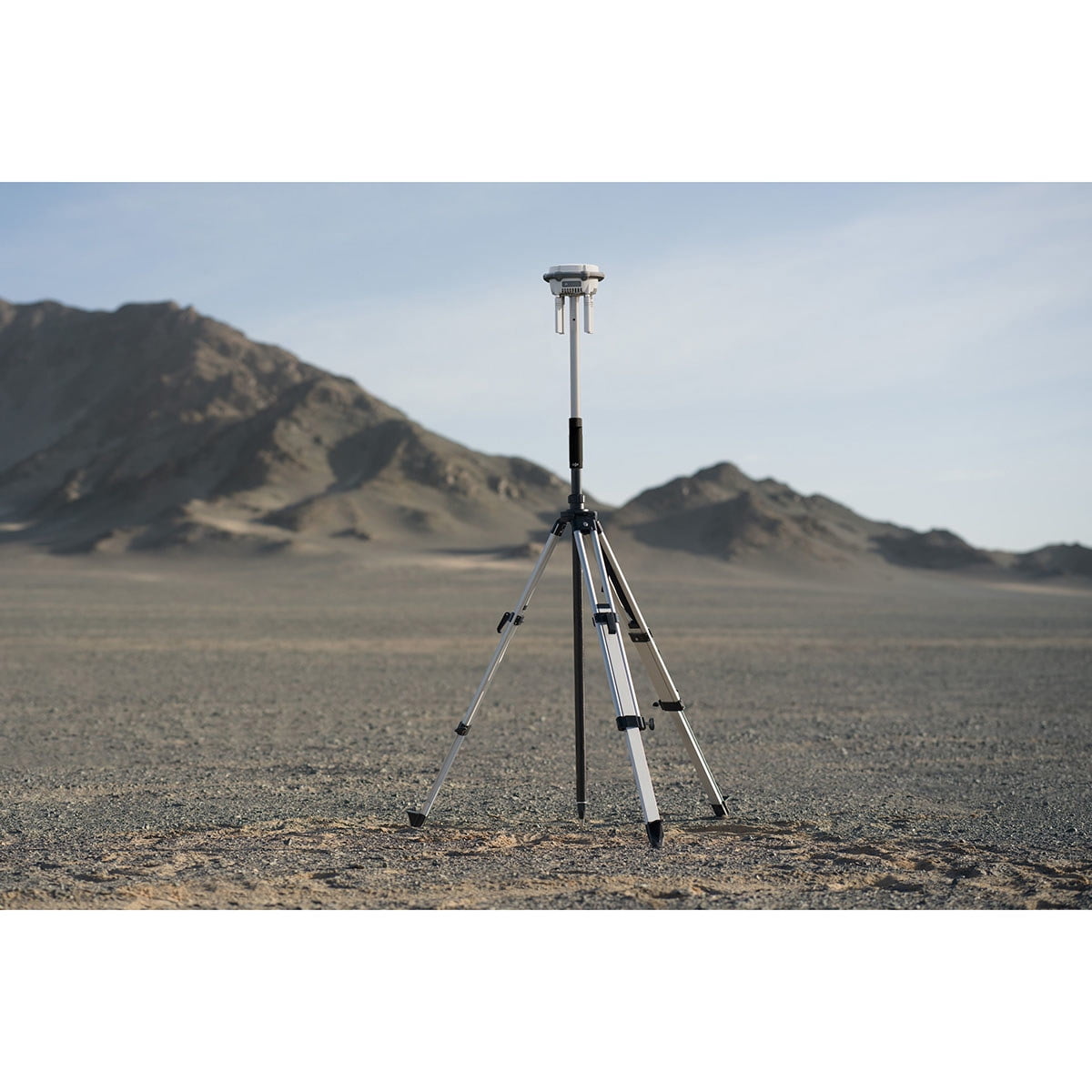 DJI D-RTK 3 High Precision GNSS Multifunctional Station