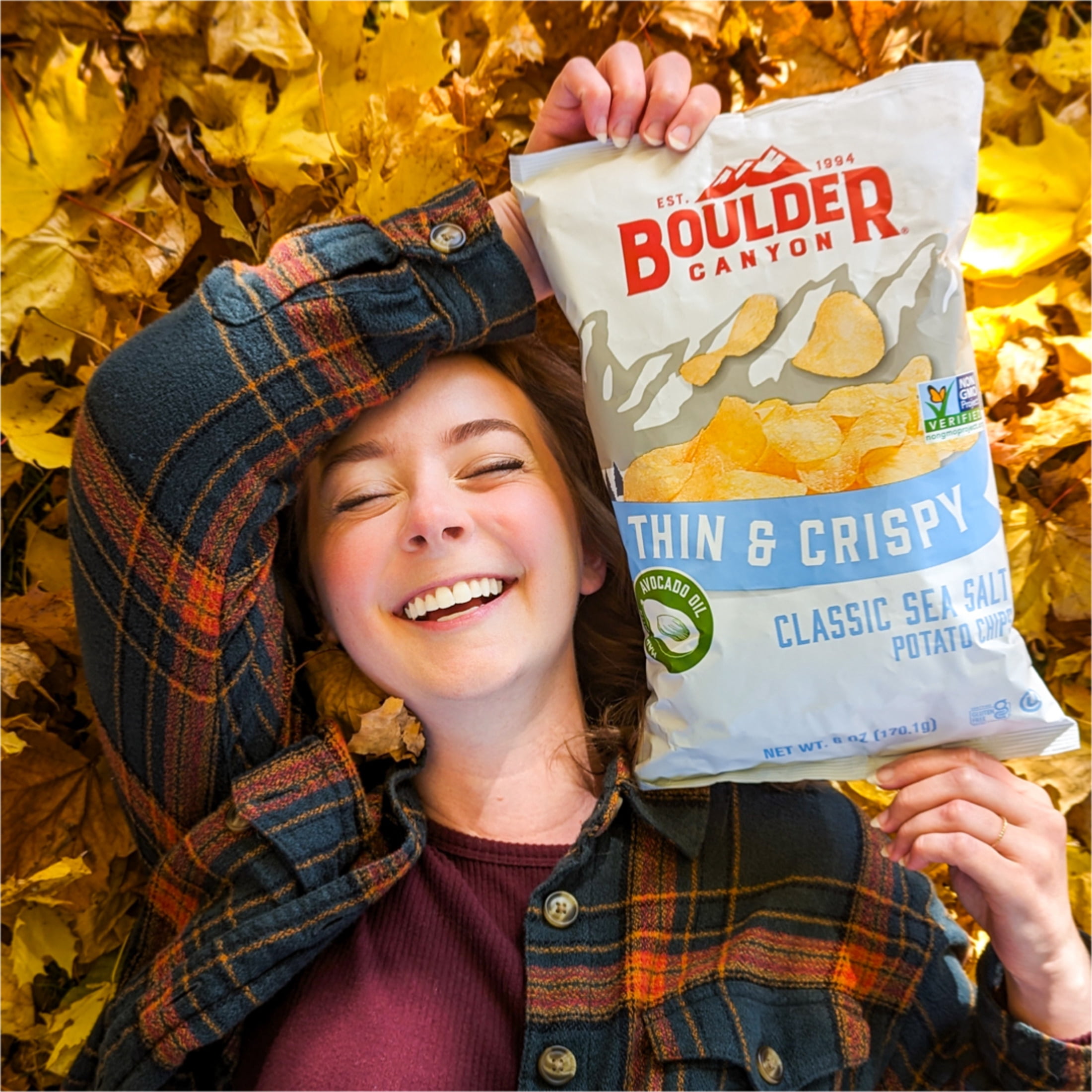 Boulder Canyon Avocado Oil, Cheddar Sour Cream, Thin & Crispy Potato Chips 6.75 oz bag