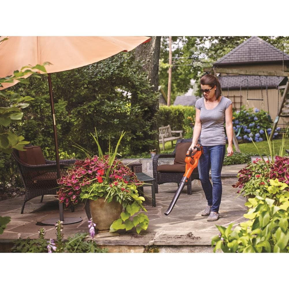 BLACK+DECKER 20V MAX* Cordless Sweeper with Power Boost, LSW321 — Residential Use, Standard Application