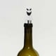 thumbnail image 4 of Capinos de vino en forma de fantasma de 2 piezas tapones decorativos de las botellas de botella para el desgaste, 4 of 5