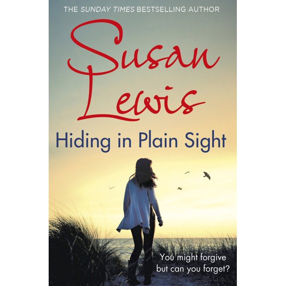 Pre-Owned Hiding in Plain Sight (Paperback) 1784755605 9781784755607