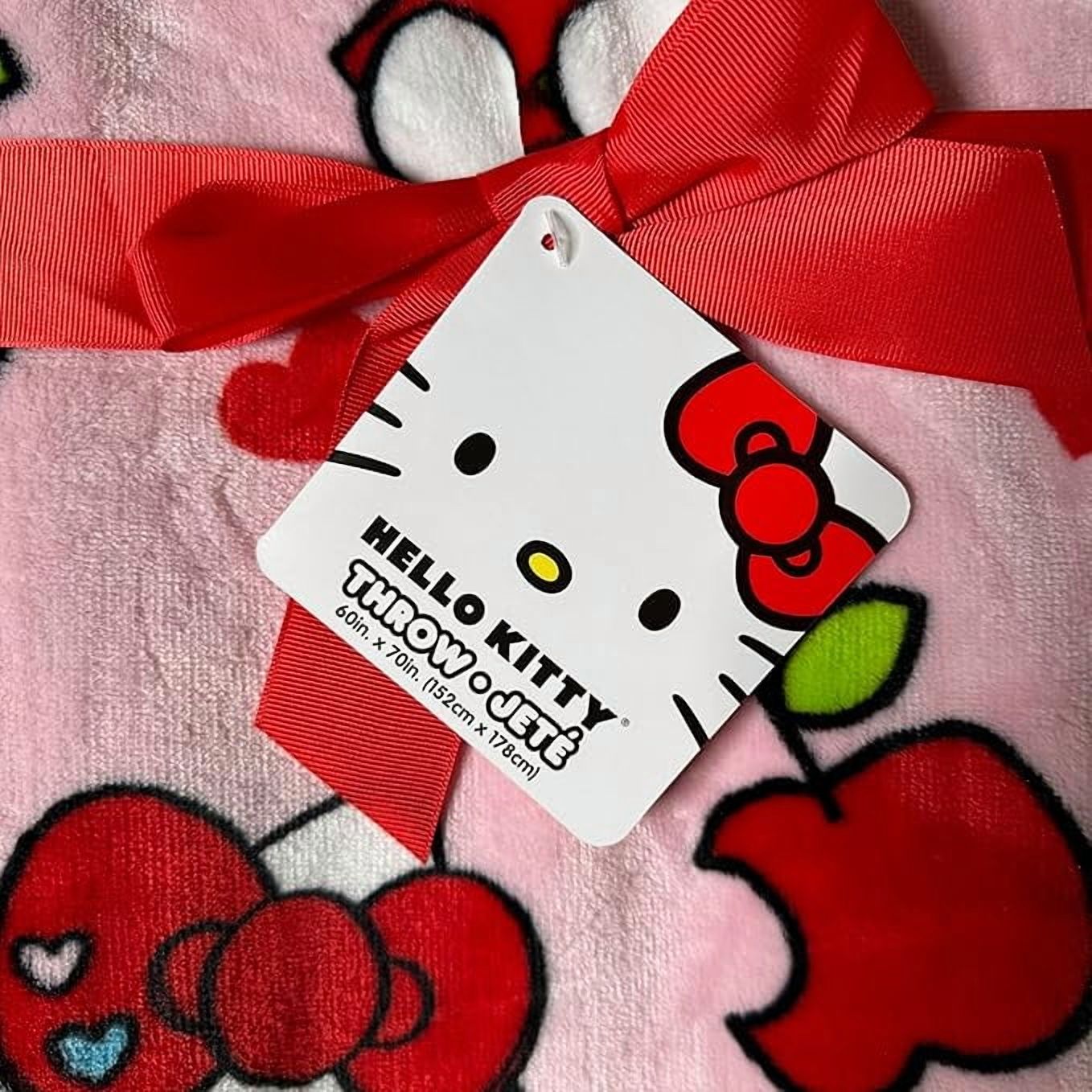 Hello Kitty Apples and Hearts, PinkThrow blanket - 50x70