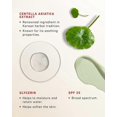 thumbnail image 3 of Crème Correctrice Rouge CC avec Centella Asiatica, Crème contre les Rougeurs avec Centella Asiatica, Cache-Cernes pour un Teint Uniforme avec Effet Apaisant, 3 of 3