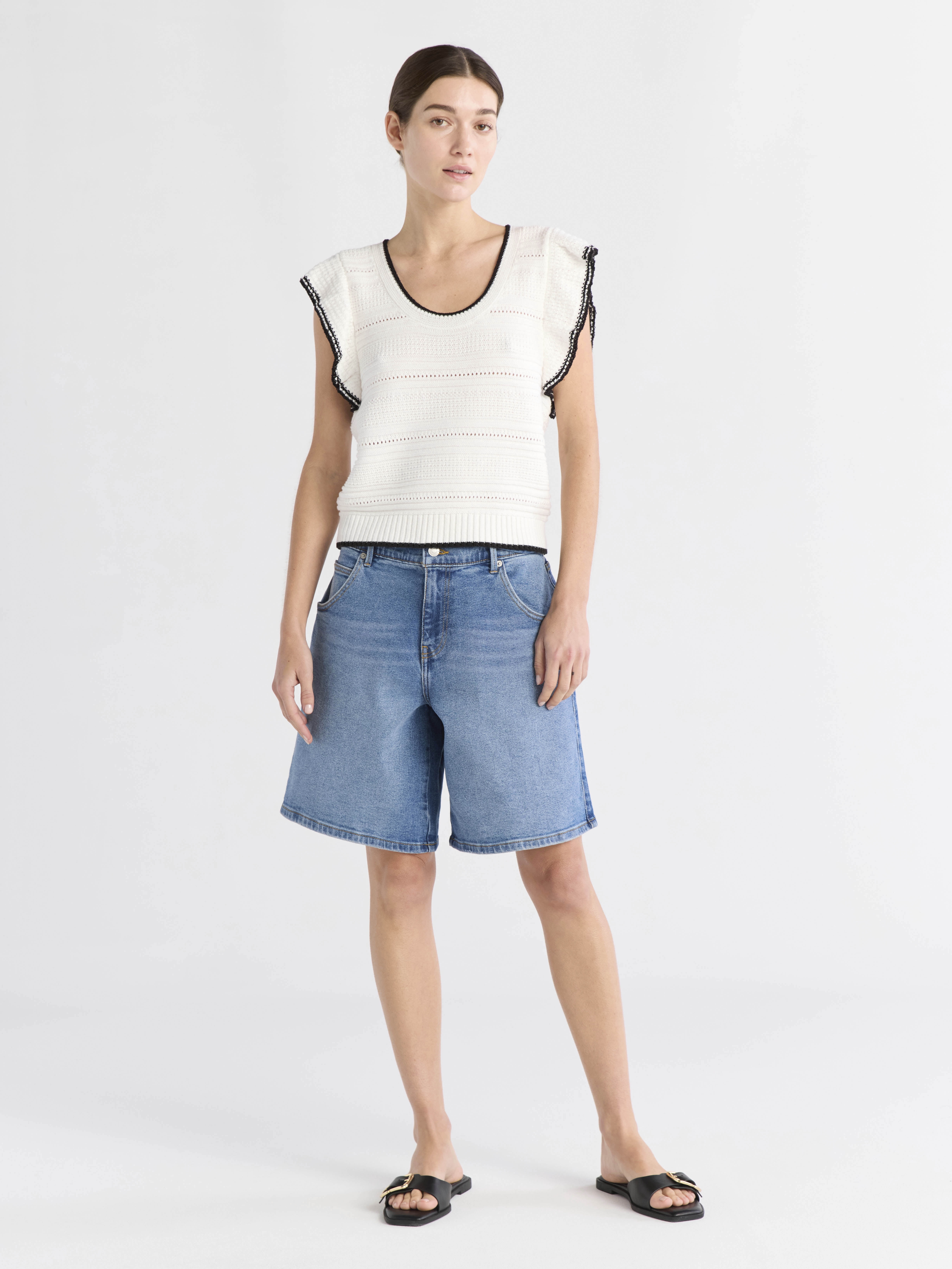 Free Assembly Women's and Women's Plus Size Pointelle Sweater Tank Top with Flutter Sleeves, Lightweight, Sizes XS-4X