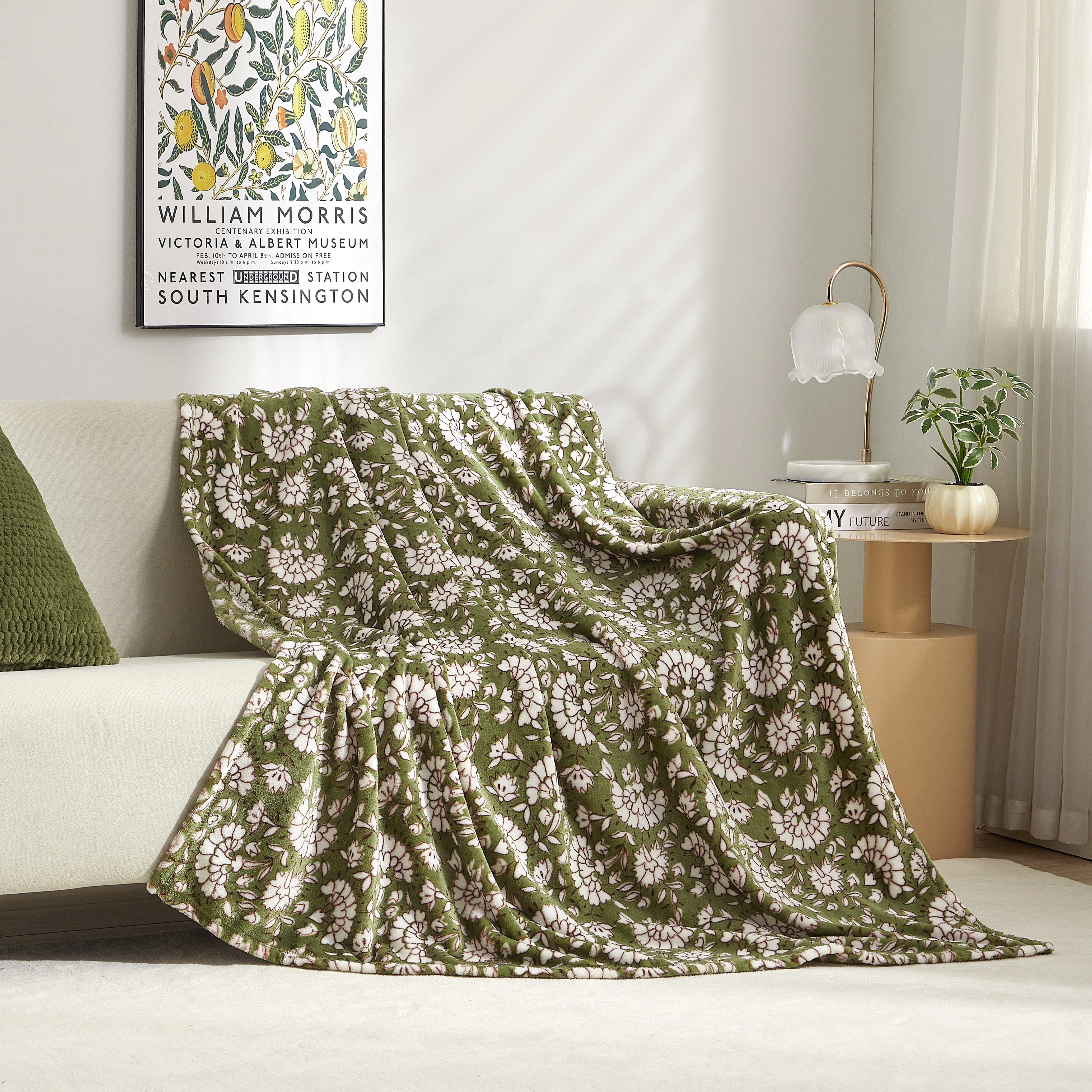 Mainstays Printed Plush Throw Blanket, Jacobean Bay Leaf, 50 x 60 in