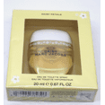 thumbnail image 5 of Marc Jacobs Daisy Petals Eau De Toilette Spray 20ml/0.67oz, 5 of 11