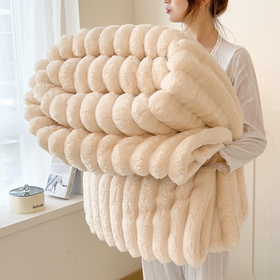 Ultra Soft Fluffy Plush Throw Blanket, Warm Cozy Fuzzy Blanket for Couch Bed Sofa, Thick Comfortable Nap Blanket for Adults All Season Use
