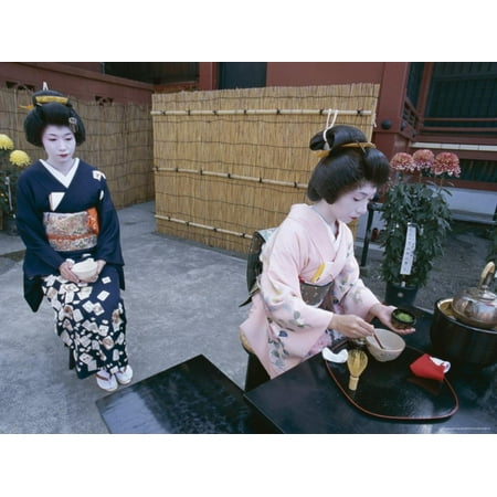 Apprentice Geisha (Maiko) Performing Tea Ceremony, Tokyo, Honshu, Japan Print Wall