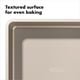 thumbnail image 4 of Molde para tartas OXO Good Grips, antiadherente Pro Square, 23 cm, color marrón, 4 of 9