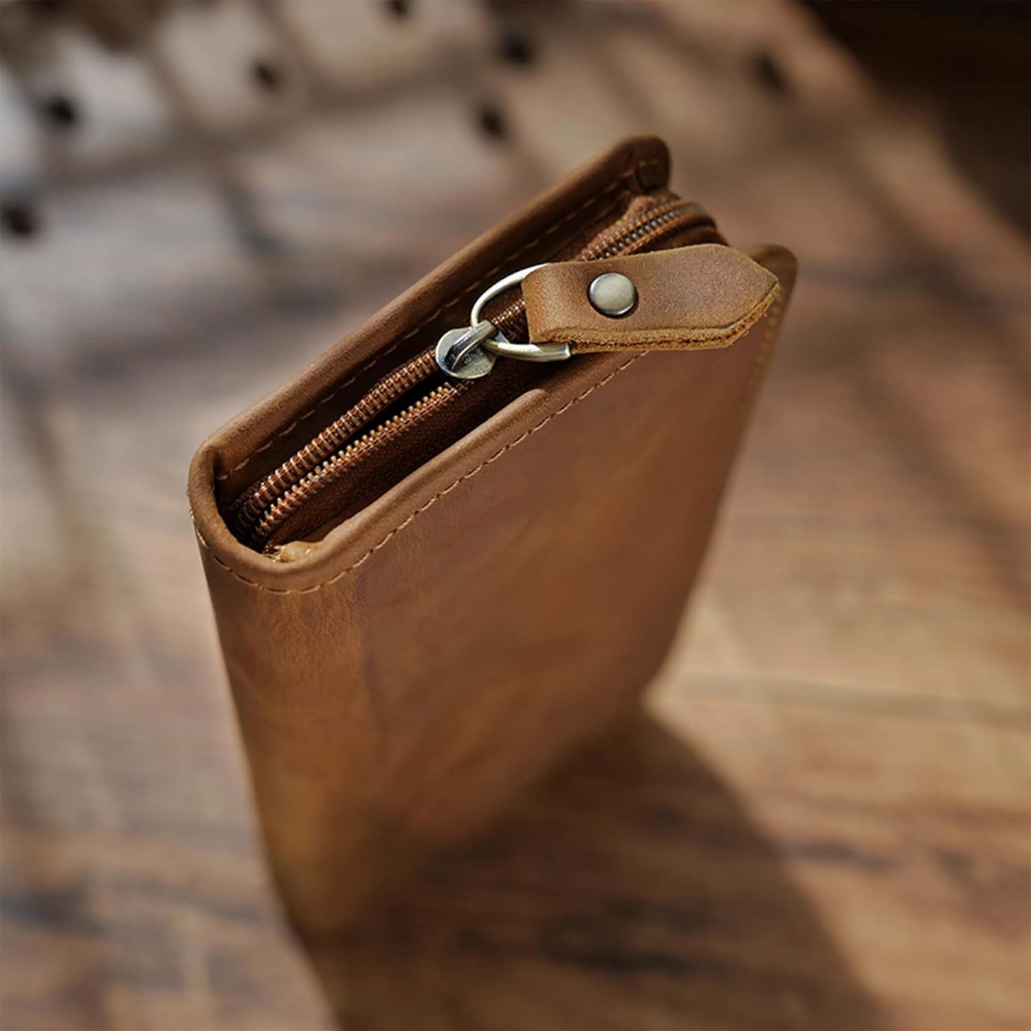 ABPETE Vintage Leather Fountain Pen Case 3 Divided Slots, Zippered Pen Case Pouch, Handmade Display Holder for Rollerball Pen (Brown)