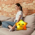 thumbnail image 4 of Fiudx Almohada de Estrella Brillante, Peluche de Pentagrama Colorido, Tela Suave, Pieza Decorativa Versátil, Lavable a Máquina, Ideal para Relajarse y Dormir, Regalo Ideal., 4 of 5