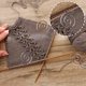 thumbnail image 4 of agujas de tejer con hilo en espiral plateado y dorado, hechas a mano., 4 of 5