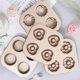 thumbnail image 2 of Inteprter Bandeja antiadherente para hornear rosquillas de 4 cavidades con forma de corazón, molde para rosquillas, panecillos, galletas, magdalenas, Utensilios de cocina Inteprter HA013084-00, 2 of 6