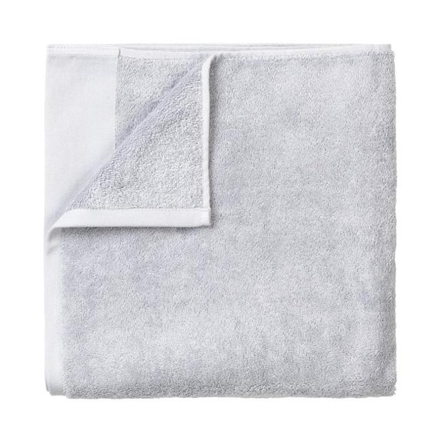 Blomus 69122 28 x 55 in. Riva Organic Terry Cloth Bath Towel, Microchip