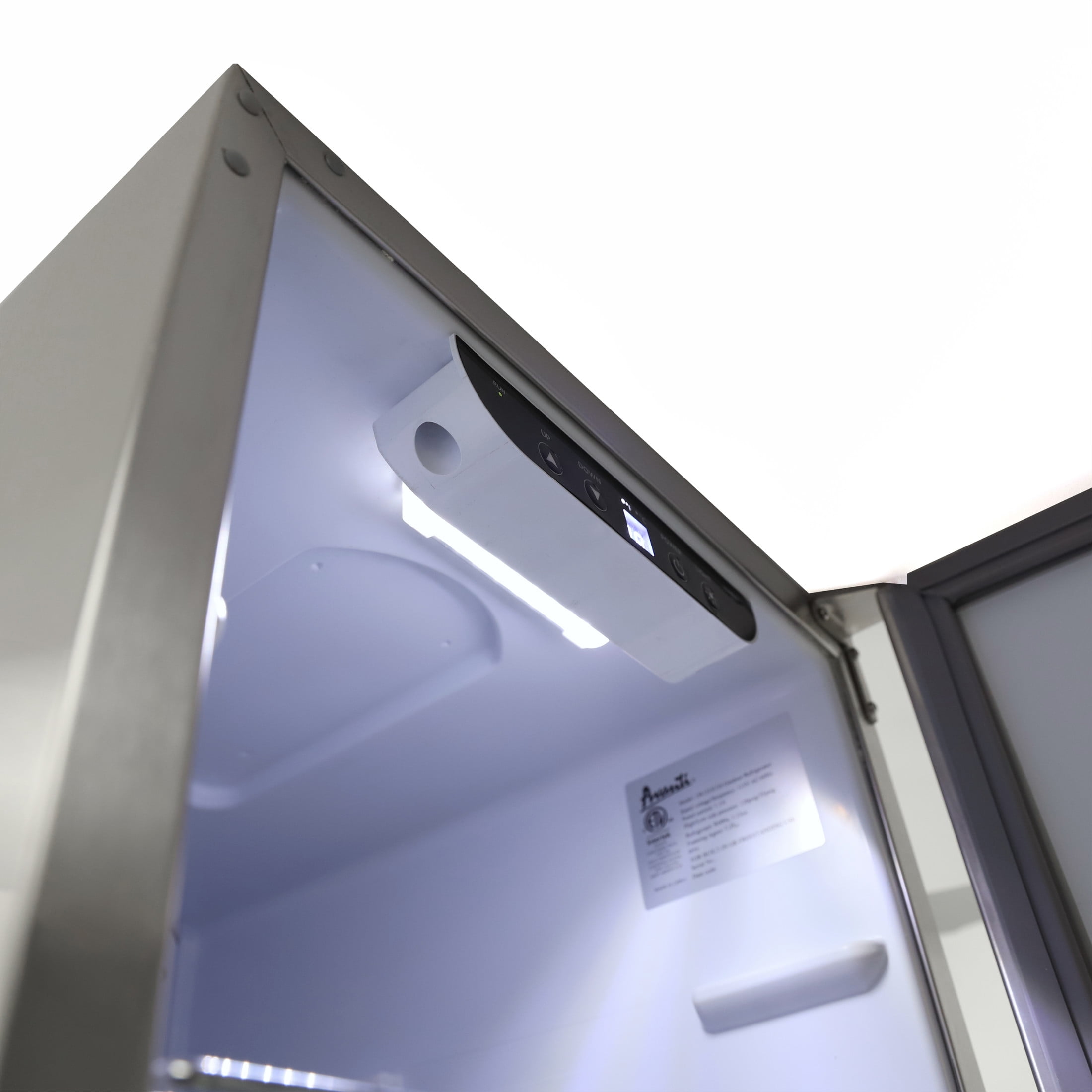 Avanti ELITE Series Compact Outdoor Refrigerator, 2.9 cu. ft., in Stainless Steel (OR1533U3S)