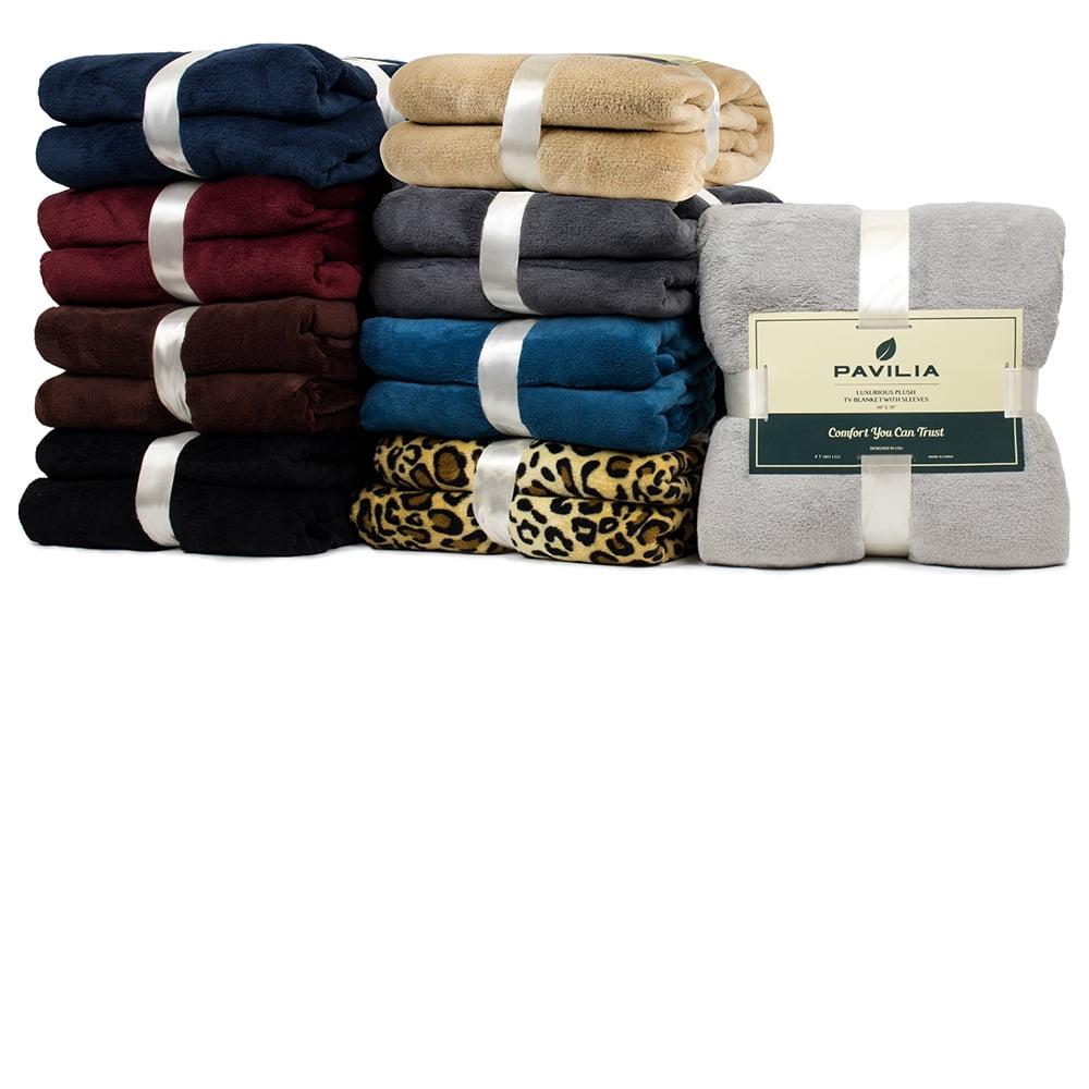 PAVILIA Beige Cream Fleece Wearable Blanket with Sleeves for Adults Women Men, Soft Warm Full Body Wrap Throw, Sweatshirt Pocket, Cozy Pullover Robe Blanket with Arm, Gifts for Christmas Mom Wife