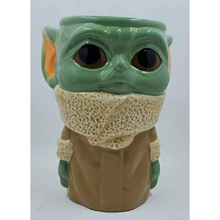  Disney Collector's Item Mandalorian Grogu Goblet with Cocoa  Mix, Star Wars Coffee Mug and Hot Chocolate Gift Set, 1 Ounce Packet :  Grocery & Gourmet Food