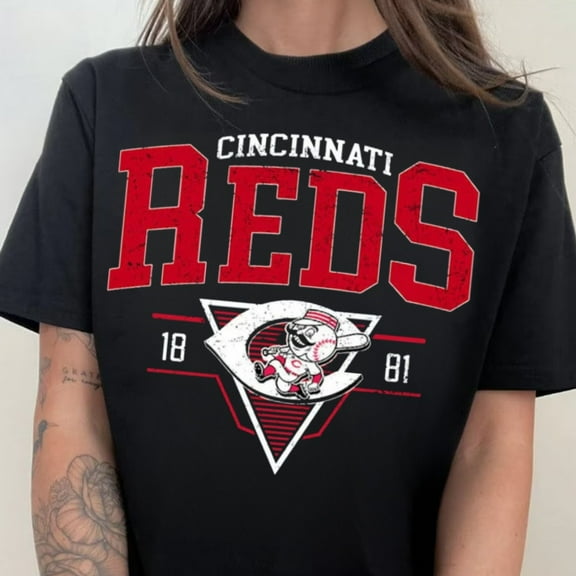 Cincinnati Baseball T-shirt | Vintage Style Reds Baseball Crewneck Tshirt | Cincinnati EST 1901 Shirt | Game Day, Black Color