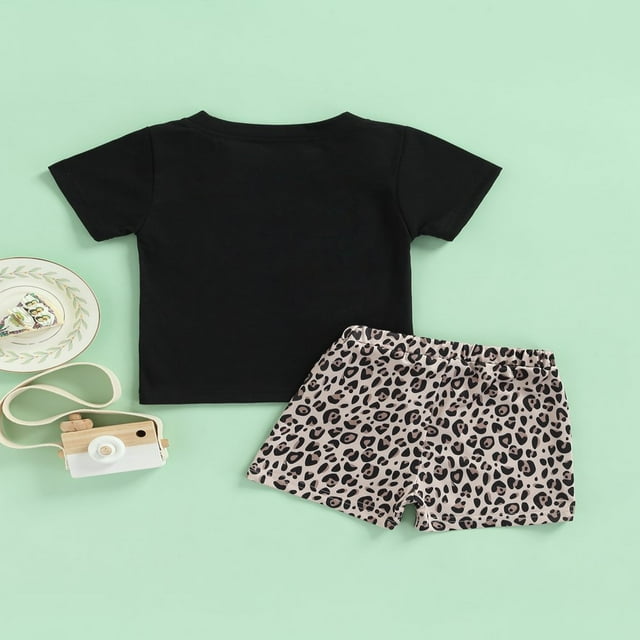 Ensemble Fille Léopard Arc-en-Ciel T-shirt à Manches Courtes et Shorts