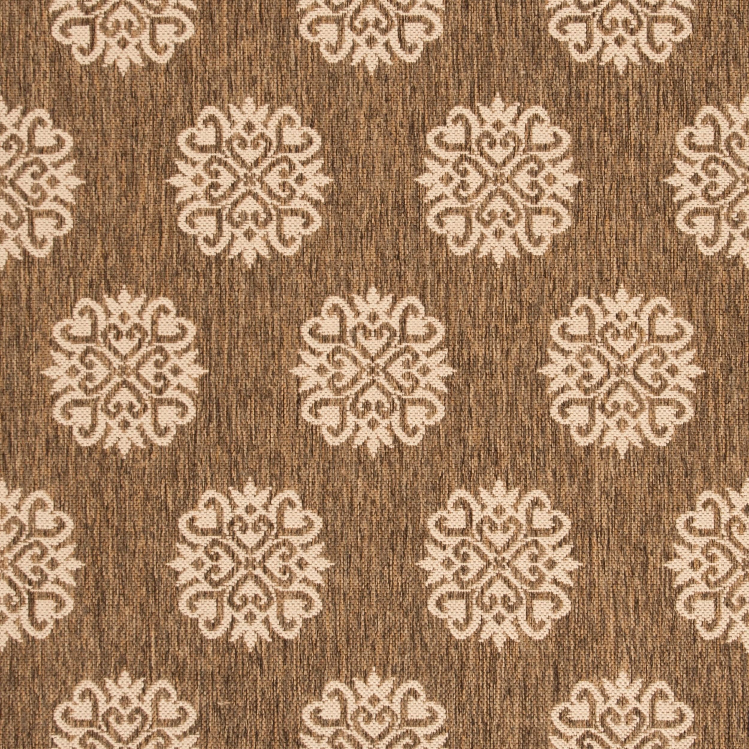 SAFAVIEH Beach House Regent Geometric Indoor/Outdoor Area Rug, Beige/Cream, 6'7" x 6'7" Square - Traditional Design, Beige & Cream, Weather Resistant, Non-Shedding & Easy Cleaning, Ideal for Patio, E