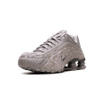 thumbnail image 4 of NIKE WOMENS Shox R4 WMNS "Flat Pewter Floral" HV0934 001 from Stadium Goods, 4 of 8