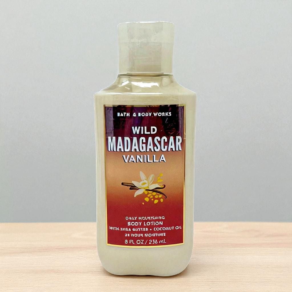 Bath and Body Works Wild Madagascar Vanilla Daily Nourishing Body Lotion (8 FL OZ / 236 mL)