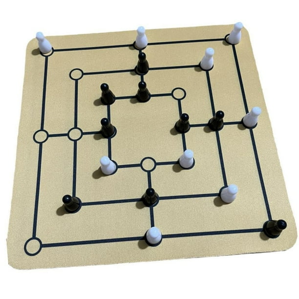 Juego de mesa, juego de estrategia, actividad familiar de ingenio, clásico juego de damas Morris de los hombres para acampar y hacer picnics