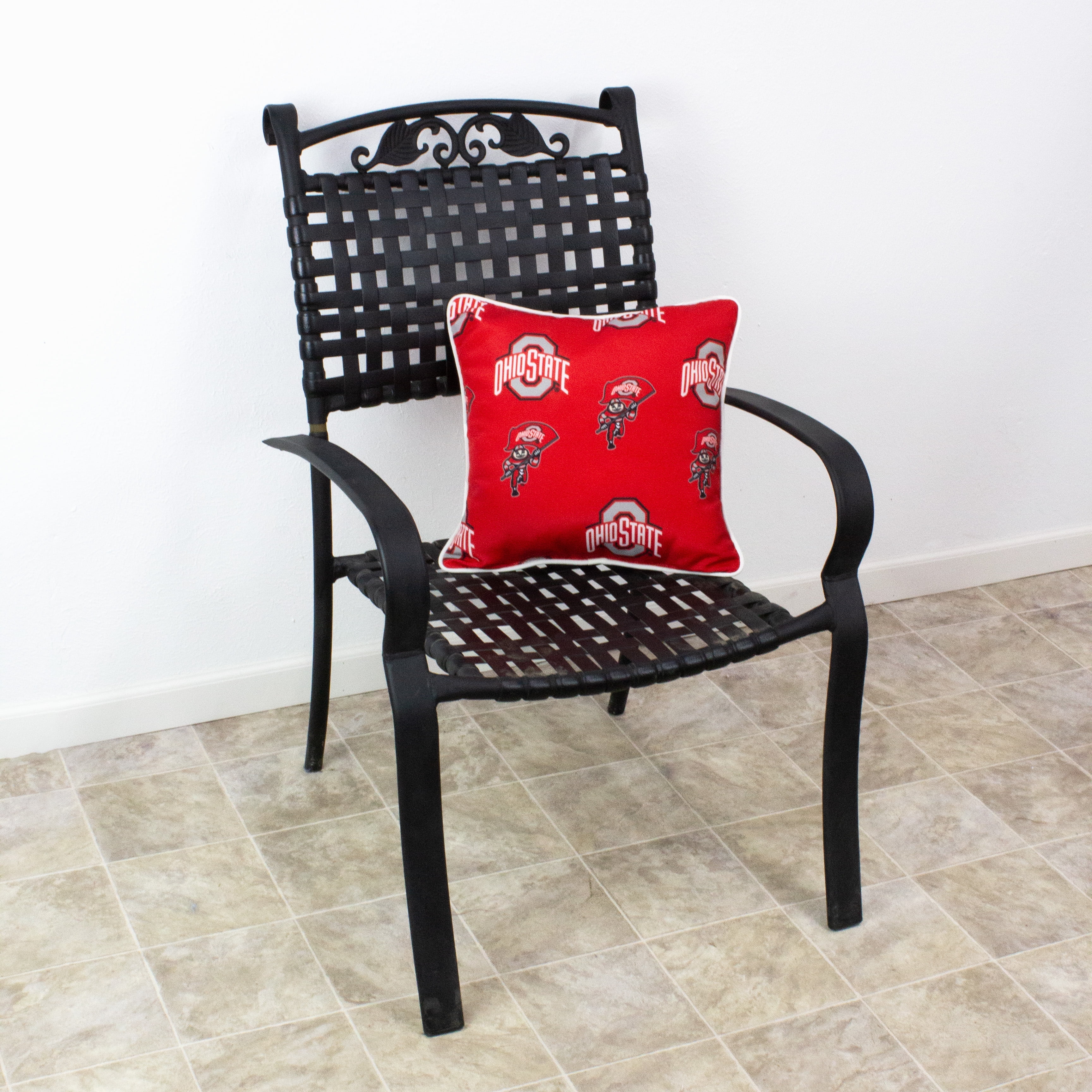 Ohio State Buckeyes College Covers Indoor or Outdoor Decorative Pillow 16 in x 16 in