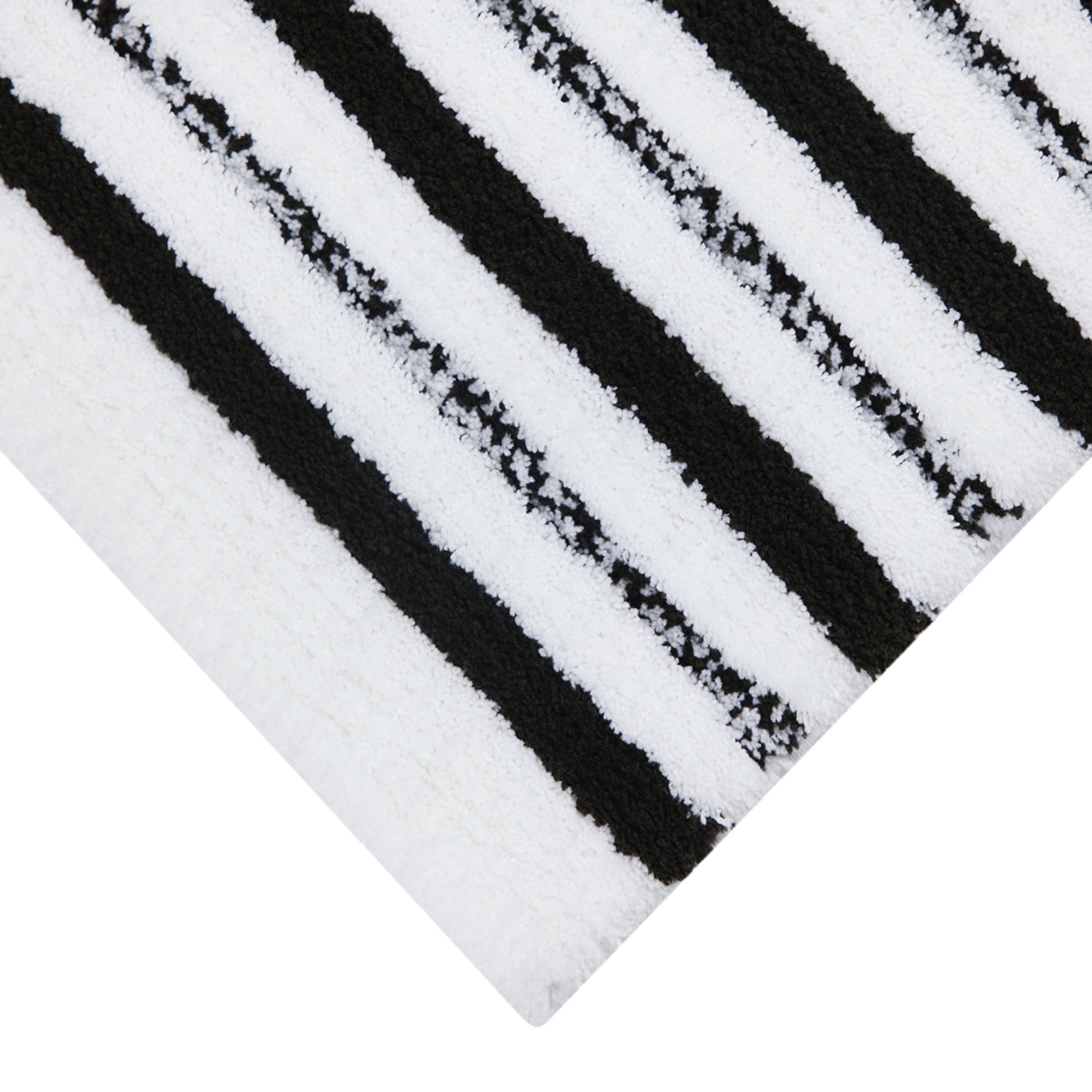 Better Homes & Gardens Signature Soft Tufted Stripe Bath Rug, Gray Shadow & White, 20" x 34"