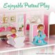 thumbnail image 2 of Set de figuras de acción Sweet Li'l Family Dollhouse Beverly Hills, 2 of 7