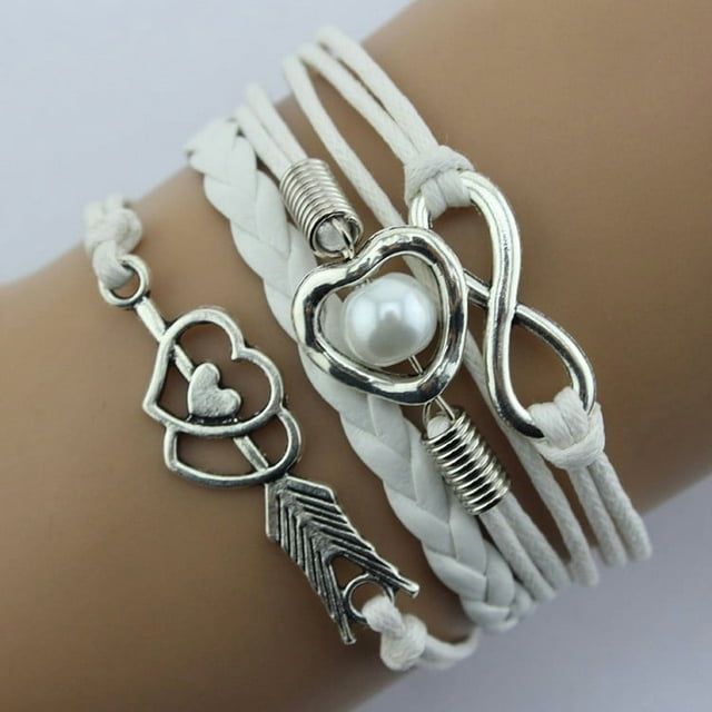 Bracelets Hand Chain with Retro Heart Pearl and Colored Cord Layered Design for Everyday Style Lightweight Alloy Craftsmanship Fashion Accessory