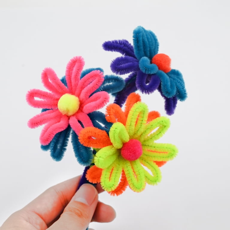 Wartoon Pipe Cleaners Crafts Set, Tuyaux Chenille et Pompoms avec Googly Eyes et bâtonnets Craft Assortiment de Couleurs Feutre de Tissu en Feutre Non tissé pour Bricolage 590 Pièces