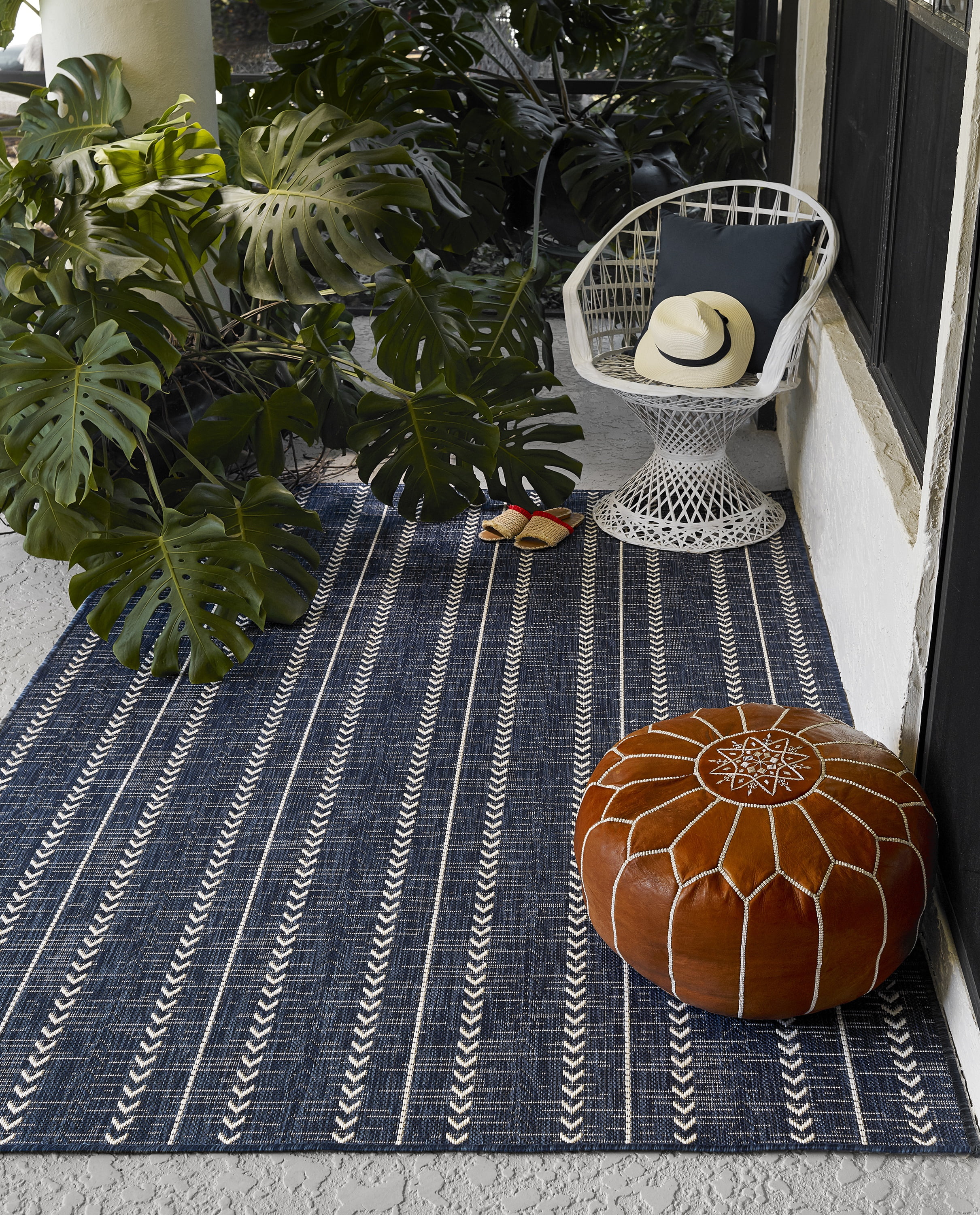 Momeni Riviera Geometric Navy Indoor Outdoor Rug 9' X 12'