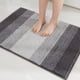 thumbnail image 1 of Alfombra de baño antideslizante de microfibra suave a rayas, 40 x 60 cm, gris/negro, absorbente, de pelo largo, lavable a máquina., 1 of 1