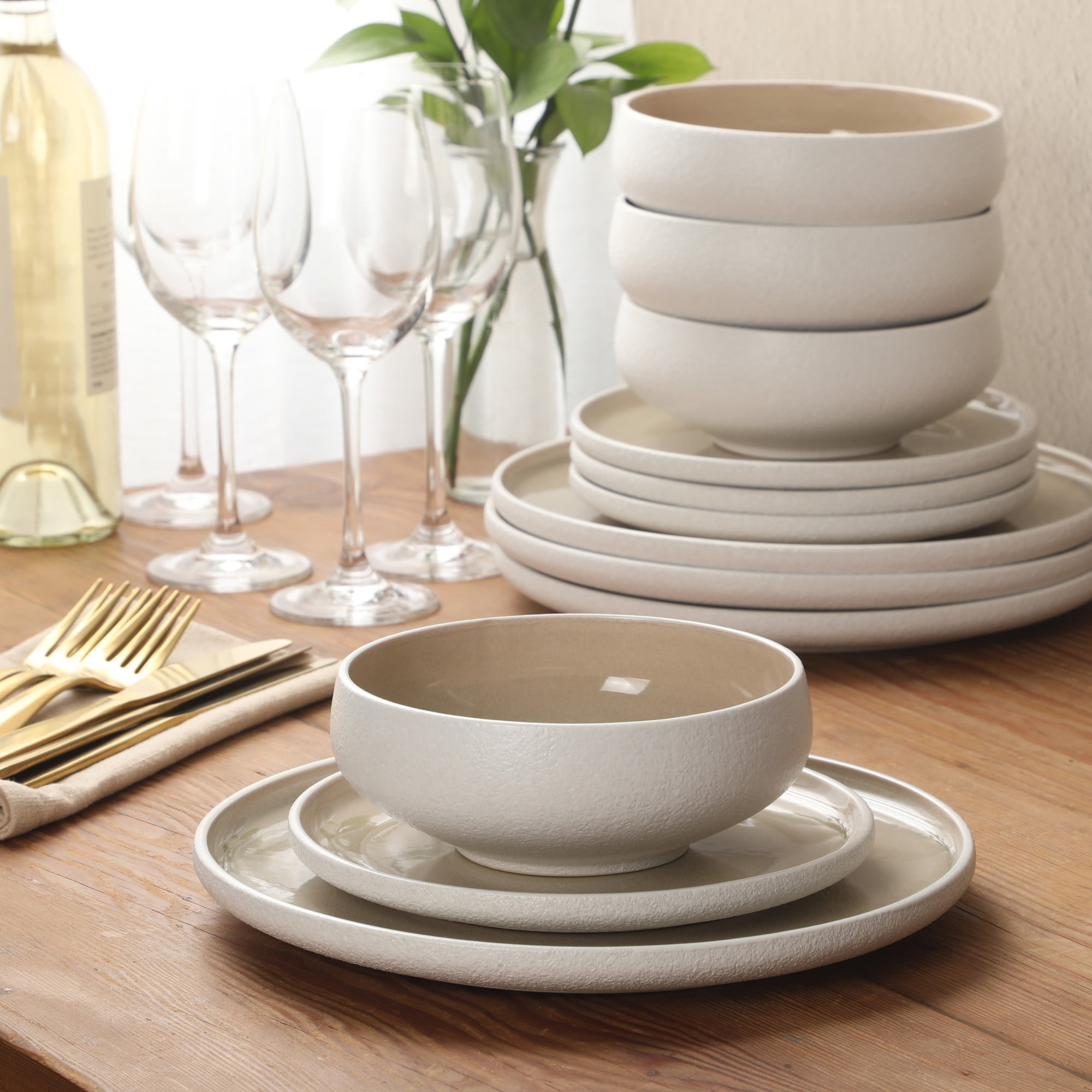 Gibson Elite Pacifico Beach 12-Piece Taupe/White Stoneware Dinnerware Set