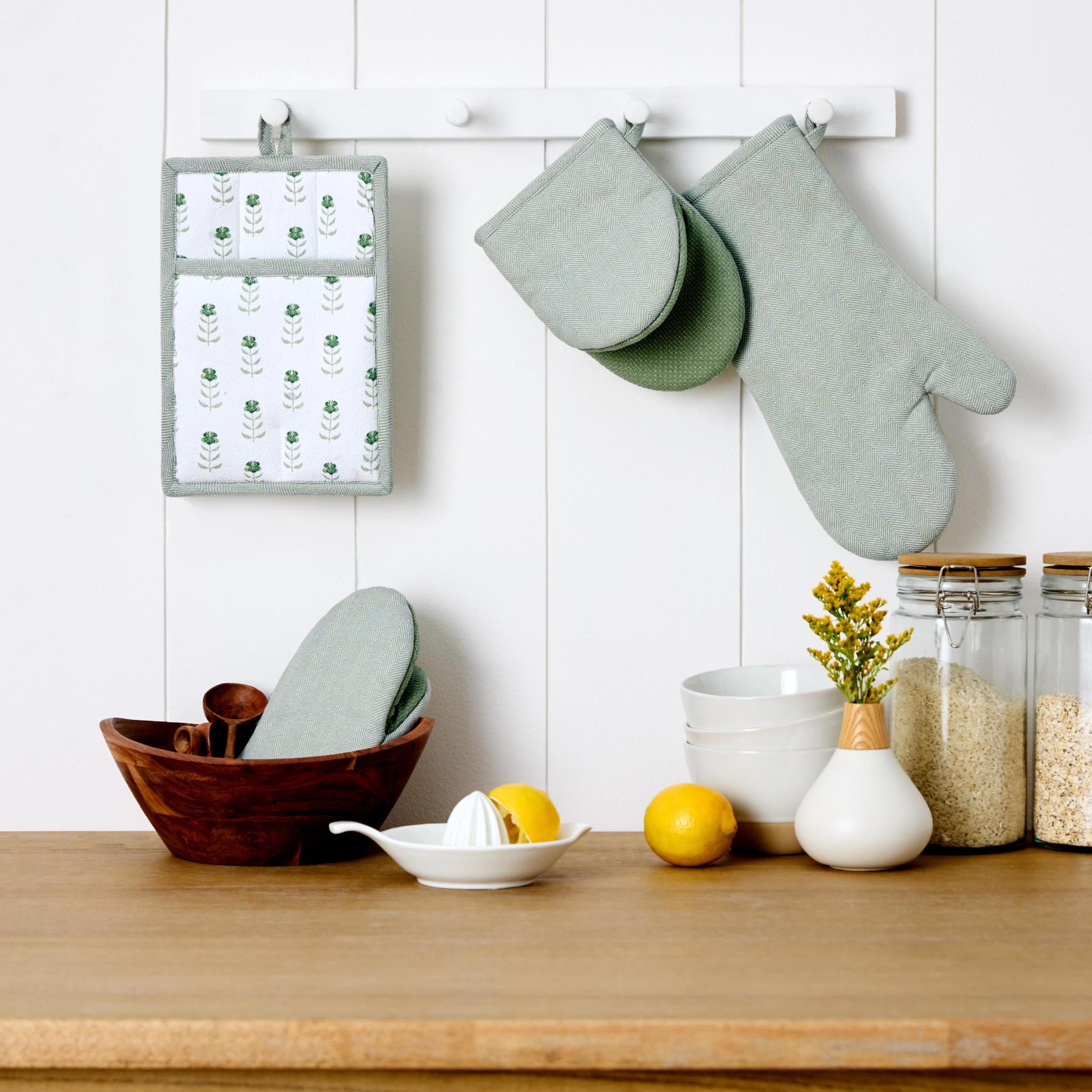 Beautiful Home by Drew Barrymore 4-Piece Oven Mitt, Pot Holder, Mini Mitt Set, Green