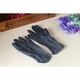 thumbnail image 5 of Guantes de laboratorio de peluquería de 10 piezas Guantes de látex reutilizables Guantes de tinte de color para el cabello de salón Tamaño mediano (Negro), 5 of 5