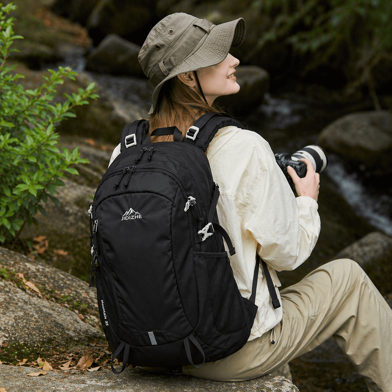 JIDIZHE 35L Polar Explorer Hiking Backpack, Lightweight Water-Resistant Outdoor Travel Backpack for Men & Women, Black