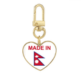 thumbnail image 1 of Made in Nepal país amor Llavero de metal en forma de corazón dorado, 1 of 3