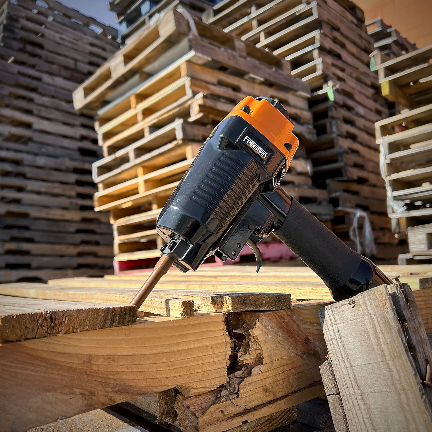 Freeman PPNNR Heavy Duty Pneumatic 7-Gauge to 14-Gauge Punch Nailer / Nail Remover