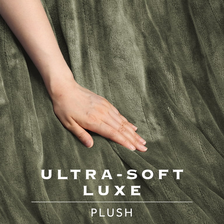 Heated Plush Throw Blanket, Sage, 50 x 70 in photo 4